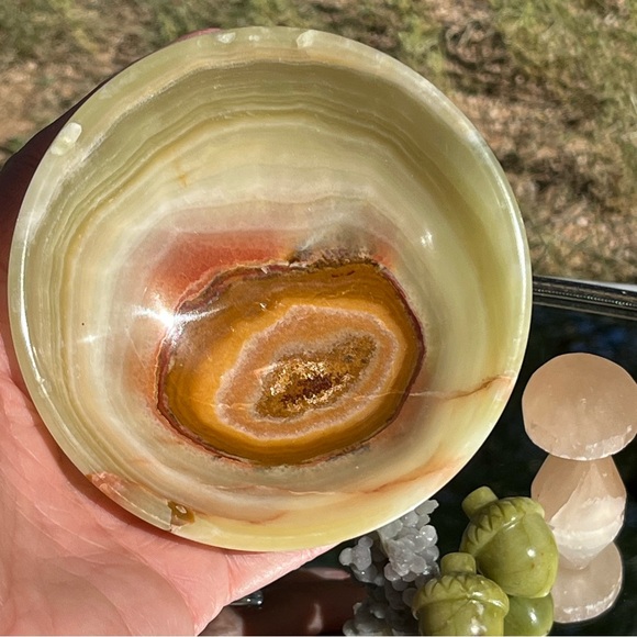 Banded Green Onyx Bowl, Selenite Mushrooms, Grape Agate, Ocean Jasper Chips - Picture 4 of 16